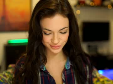 girl
        melodymate cam image #224887
