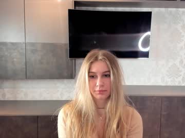 girl
        maydahedley cam image #3652512