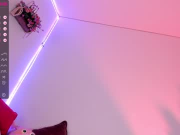 girl
        annie_dreams cam image #1183453