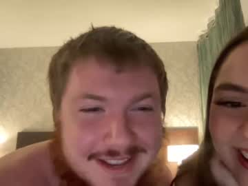 couple
        nataliaandjames cam image #365970
