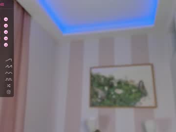 girl
        poisonn_girl cam image #2736048