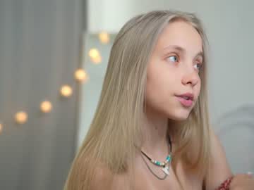 girl
        appr0ved cam image #3540999