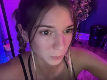girl
        oliviahansleyy cam image #5982530