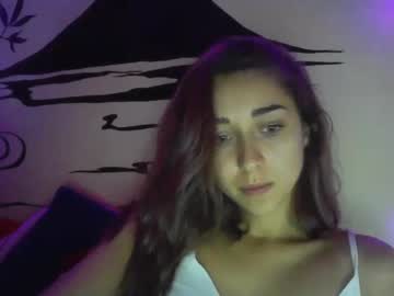 girl
        pink_veil cam image #1842206