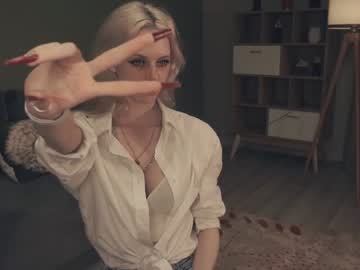 girl
        audreycarvin cam image #3600731