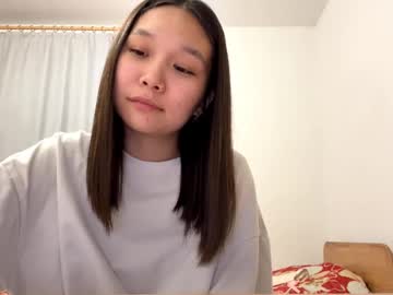 girl
        oracowee cam image #6784727