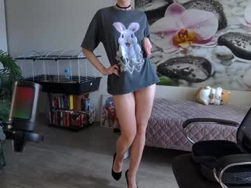 girl
        jennycutey cam image #4840790