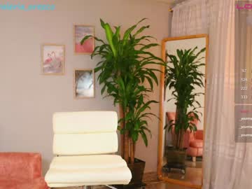 girl
        valeria_orozco cam image #272531