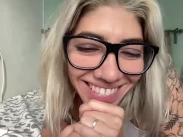 girl
        niky_ru cam image #2731337