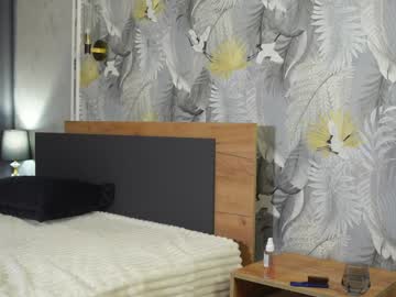 girl
        alicepreuoston cam image #6514185