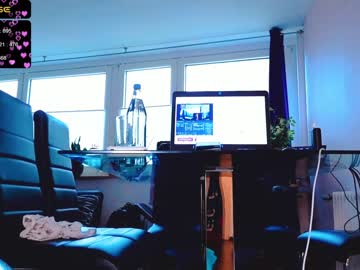 couple
        sexydea cam image #2911163