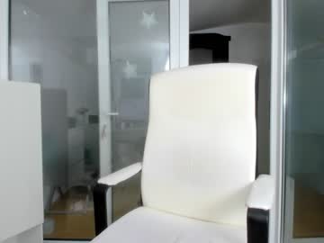girl
        ingridblondy94 cam image #2060970