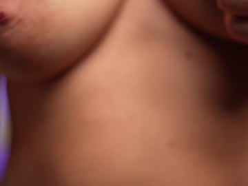 girl
        brandywhite cam image #2074471