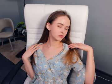 girl
        chillsea cam image #3328729