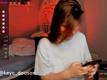 girl
        keyc_douson cam image #438765