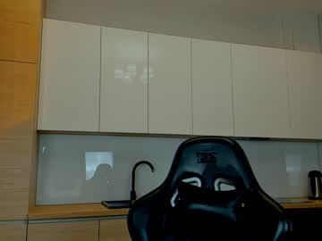 girl
        your_lil_babe cam image #1590905