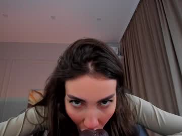 girl
        kriss_baby_ cam image #5844327