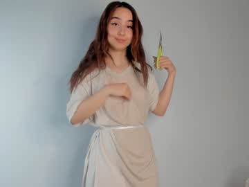 girl
        evadolphin cam image #1534251