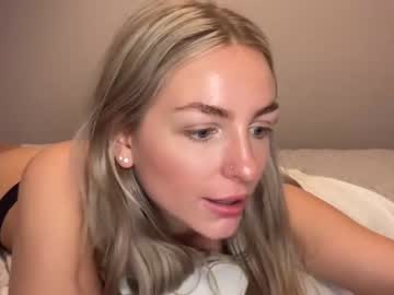 girl
        summerlovingg cam image #4178574