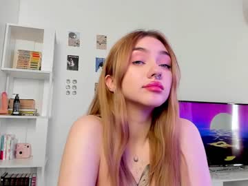 girl
        elizabeth__gray cam image #1258475