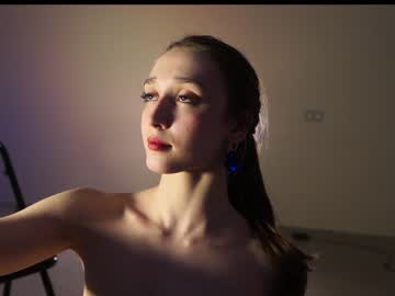 girl
        _meganmeow_ cam image #4228858