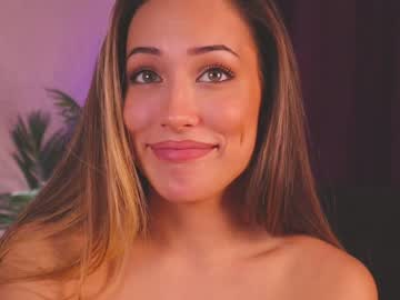 girl
        francescadomi cam image #89386