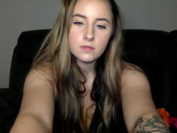 girl Live Cam Girls Love To Strip Naked For Their Viewers with zoeycollinsss