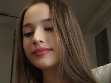 girl
        hecola cam image #5117985