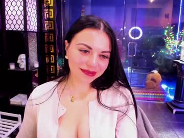 girl
        alma_pearl cam image #3993687