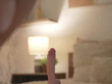 girl
        emyii cam image #5277269