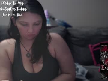 girl
        rowanswolves cam image #4783083