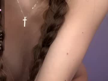 girl
        poisonn_girll cam image #3969739