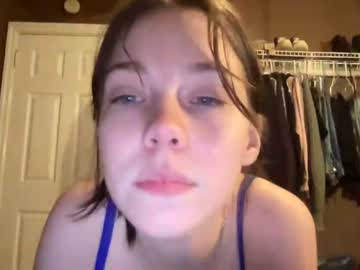 girl
        lauralove787 cam image #1182470