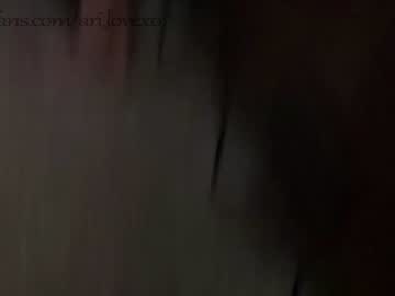 couple
        ari_lovexo cam image #1994469