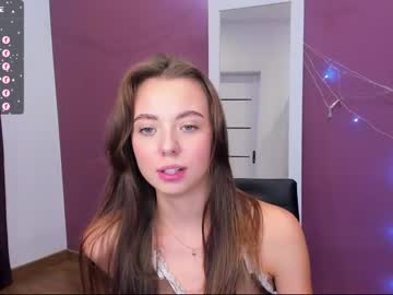 girl
        goldy_grace cam image #2400120