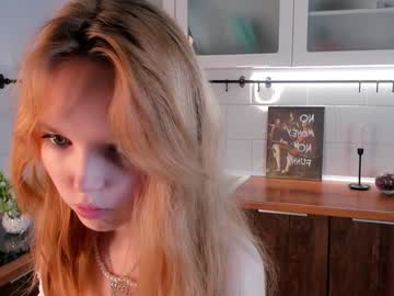 girl
        maudbayles cam image #5366619
