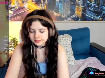 girl
        nessa_more cam image #551256