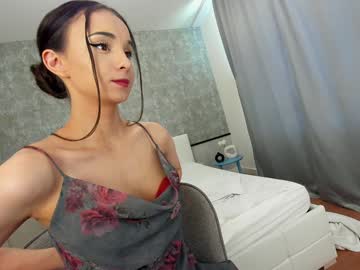 girl
        ehotlovea cam image #6601157