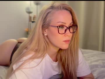 girl
        myassistant cam image #3085324