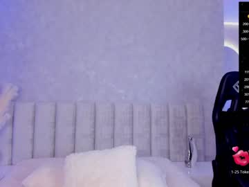 girl
        candyred88 cam image #3511153