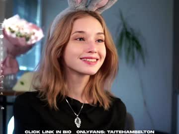 girl
        taitehambelton cam image #6866164