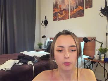 couple
        mandy_amour cam image #937676