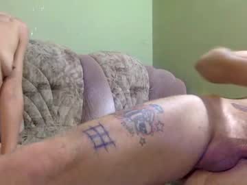 couple
        divnogirl cam image #142549