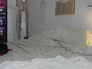 girl
        theselina_kyle cam image #4437904
