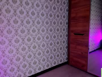 girl
        amandamedrano cam image #203739