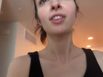 girl
        rosykindred cam image #4608376