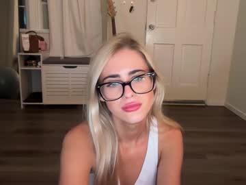 girl
        whoiscassie cam image #6801446