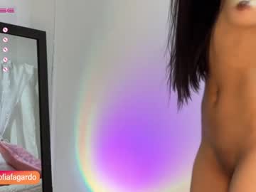 girl
        sweet_littleee cam image #682269