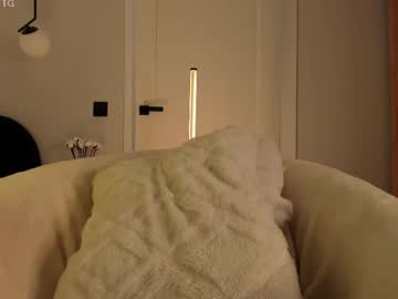 girl
        tollysage cam image #6571860