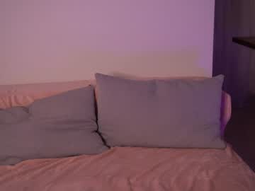 girl
        toxl cam image #2948551